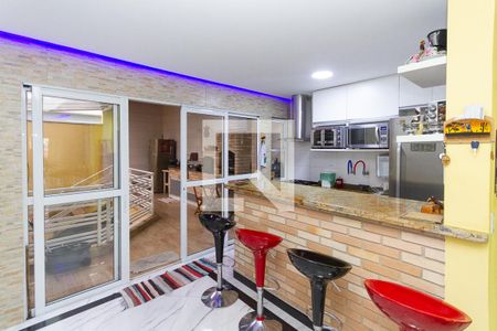 Casa à venda com 174m², 2 quartos e 6 vagasCozinha