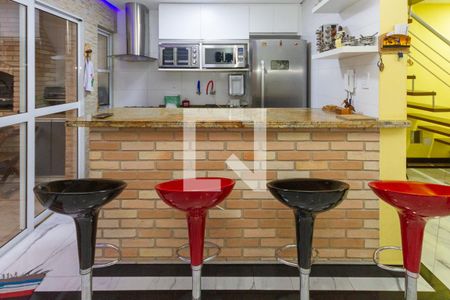 Casa à venda com 174m², 2 quartos e 6 vagasCozinha