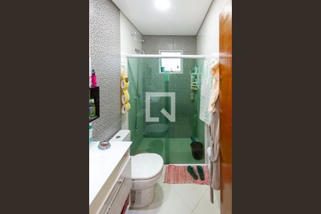 Casa à venda com 174m², 2 quartos e 6 vagasBanheiro da Suíte