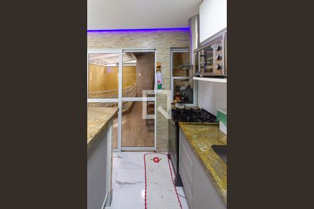 Casa à venda com 174m², 2 quartos e 6 vagasCozinha