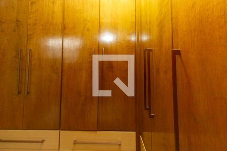 Casa à venda com 174m², 2 quartos e 6 vagasCloset