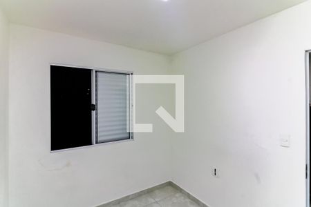 Quarto 2 de apartamento para alugar com 2 quartos, 44m² em Vila Baruel, São Paulo