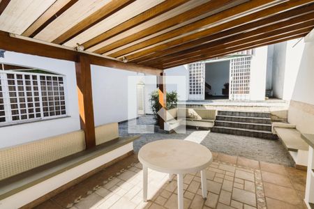 Casa à venda com 400m², 3 quartos e 4 vagasChurrasqueira