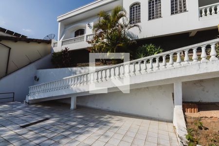 Casa à venda com 400m², 3 quartos e 4 vagasFachada