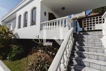 Casa à venda com 400m², 3 quartos e 4 vagasFachada