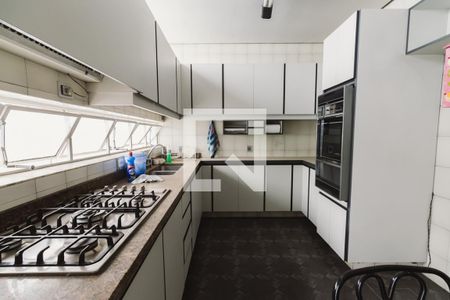 Casa à venda com 400m², 3 quartos e 4 vagasCozinha