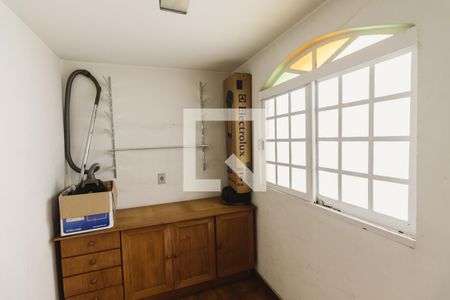 Casa à venda com 400m², 3 quartos e 4 vagasEdícula Quarto