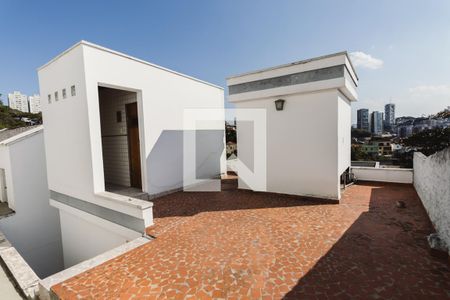 Casa à venda com 400m², 3 quartos e 4 vagasTerraço
