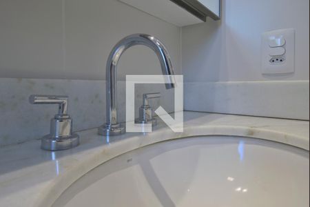 Apartamento para alugar com 189m², 3 quartos e 3 vagas Apartamento para alugar com 189m², 3 quartos e 3 vagasBanheiro 1 da Suíte 2