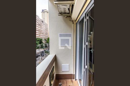 Apartamento para alugar com 200m², 2 quartos e 2 vagas Apartamento para alugar com 200m², 2 quartos e 2 vagasVaranda