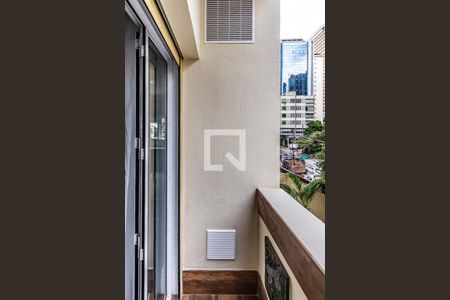 Apartamento para alugar com 200m², 2 quartos e 2 vagas Apartamento para alugar com 200m², 2 quartos e 2 vagasVaranda