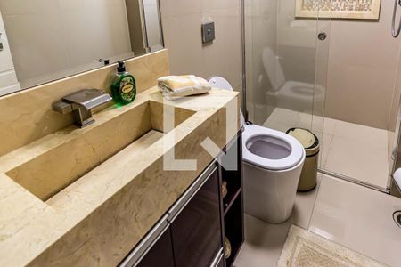 Apartamento para alugar com 200m², 2 quartos e 2 vagas Apartamento para alugar com 200m², 2 quartos e 2 vagasBanheiro