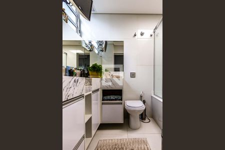 Apartamento para alugar com 200m², 2 quartos e 2 vagas Apartamento para alugar com 200m², 2 quartos e 2 vagasSuíte