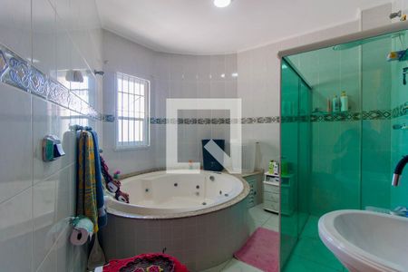 Casa à venda com 305m², 5 quartos e 5 vagas Casa à venda com 305m², 5 quartos e 5 vagasBanheiro da Suíte 1