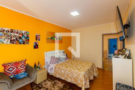 Casa à venda com 305m², 5 quartos e 5 vagas Casa à venda com 305m², 5 quartos e 5 vagasSuíte 1