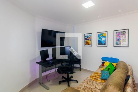 Casa à venda com 305m², 5 quartos e 5 vagas Casa à venda com 305m², 5 quartos e 5 vagasEscritório