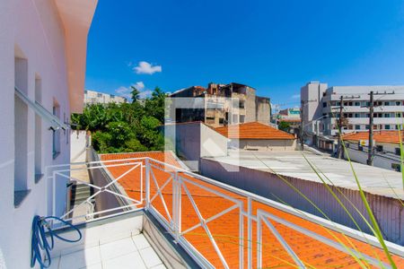 Casa à venda com 305m², 5 quartos e 5 vagas Casa à venda com 305m², 5 quartos e 5 vagasVaranda Suíte 1