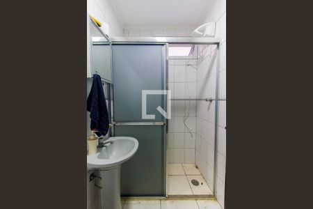 Casa à venda com 305m², 5 quartos e 5 vagas Casa à venda com 305m², 5 quartos e 5 vagasBanheiro 5