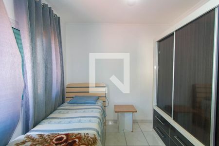 Casa à venda com 305m², 5 quartos e 5 vagas Casa à venda com 305m², 5 quartos e 5 vagasQuarto 3