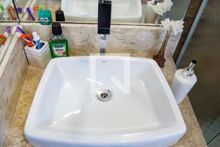 Casa à venda com 162m², 3 quartos e 3 vagasBanheiro da Suíte