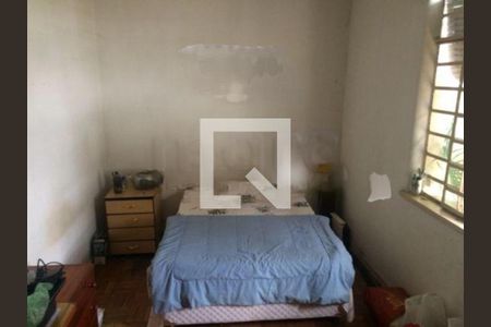 Casa à venda com 230m², 3 quartos e 4 vagas