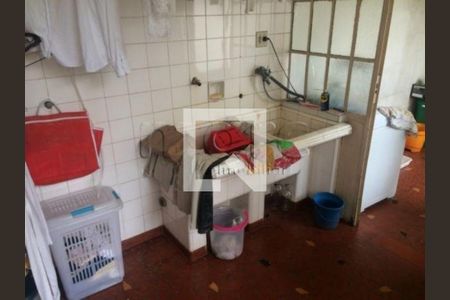 Casa à venda com 230m², 3 quartos e 4 vagas