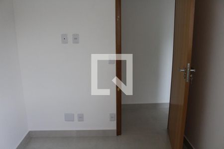 Quarto 1 de apartamento para alugar com 2 quartos, 45m² em Moinho Velho, São Paulo