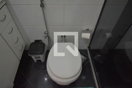 Casa de condomínio à venda com 180m², 2 quartos e 5 vagasBanheiro Social