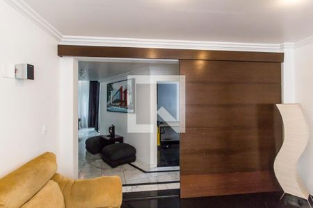 Apartamento à venda com 385m², 4 quartos e 6 vagas Apartamento à venda com 385m², 4 quartos e 6 vagasSala de TV