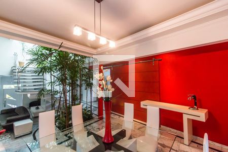 Apartamento à venda com 385m², 4 quartos e 6 vagas Apartamento à venda com 385m², 4 quartos e 6 vagasSala de Jantar