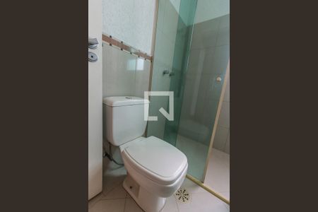 Apartamento à venda com 385m², 4 quartos e 6 vagas Apartamento à venda com 385m², 4 quartos e 6 vagasBanheiro da Suíte 2