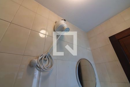 Casa à venda com 100m², 2 quartos e 2 vagasÁrea de Serviço, banheiro 