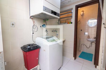 Casa à venda com 100m², 2 quartos e 2 vagasÁrea de Serviço