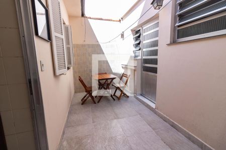Casa à venda com 100m², 2 quartos e 2 vagasChurrasqueira