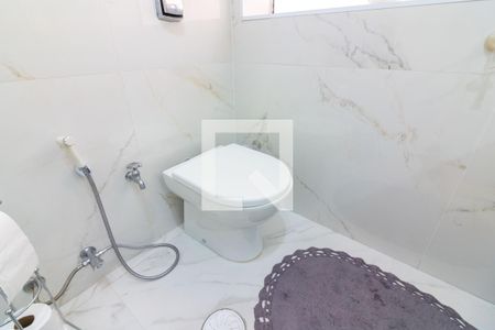 Casa à venda com 100m², 2 quartos e 2 vagasBanheiro 