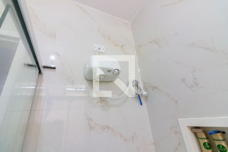 Casa à venda com 100m², 2 quartos e 2 vagasBanheiro 