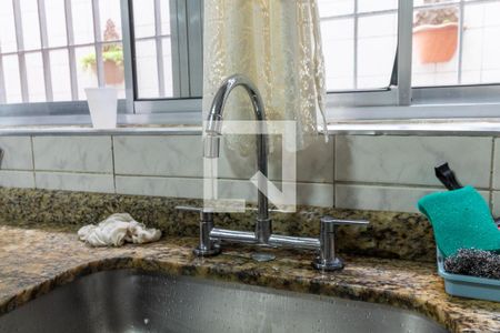 Casa à venda com 163m², 4 quartos e 2 vagasBanheiro - torneira