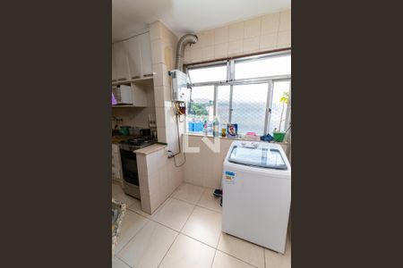 Apartamento à venda com 90m², 2 quartos e 1 vagaÁrea de serviço
