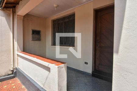 Casa à venda com 600m², 2 quartos e 3 vagasEntrada