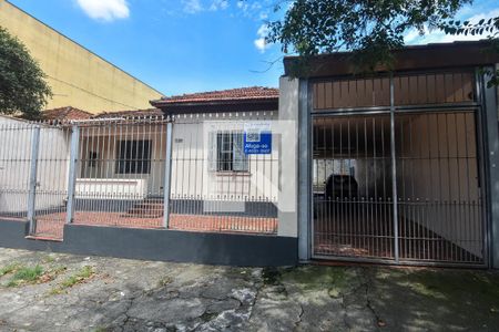 Casa à venda com 600m², 2 quartos e 3 vagasFachada