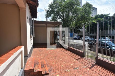 Casa à venda com 600m², 2 quartos e 3 vagasQuintal