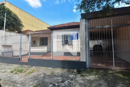 Casa à venda com 600m², 2 quartos e 3 vagasFachada