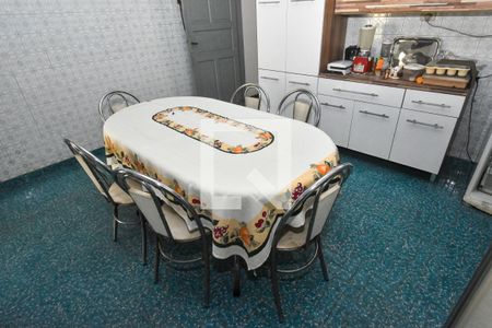 Casa à venda com 600m², 2 quartos e 3 vagasCozinha