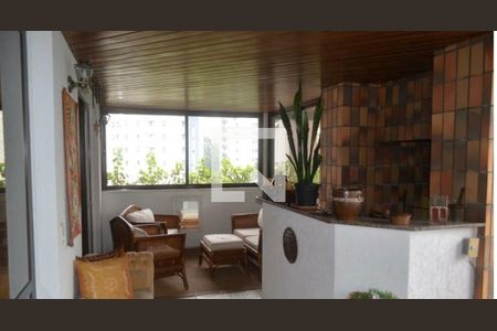 Apartamento à venda com 213m², 4 quartos e 4 vagas