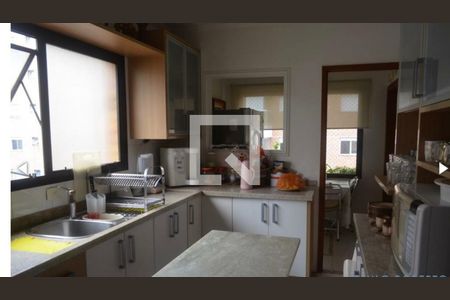 Apartamento à venda com 213m², 4 quartos e 4 vagas