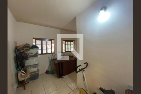 Casa à venda com 280m², 4 quartos e 6 vagas