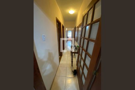 Casa à venda com 280m², 4 quartos e 6 vagas