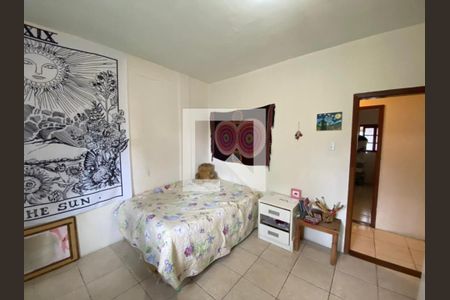 Casa à venda com 280m², 4 quartos e 6 vagas