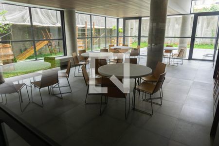 Apartamento à venda com 25m², 1 quarto e sem vaga Apartamento à venda com 25m², 1 quarto e sem vagaÁrea comum - Salão de festas