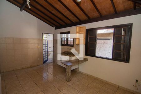 Sala/ Cozinha de casa para alugar com 2 quartos, 65m² em Serra Grande, Niterói